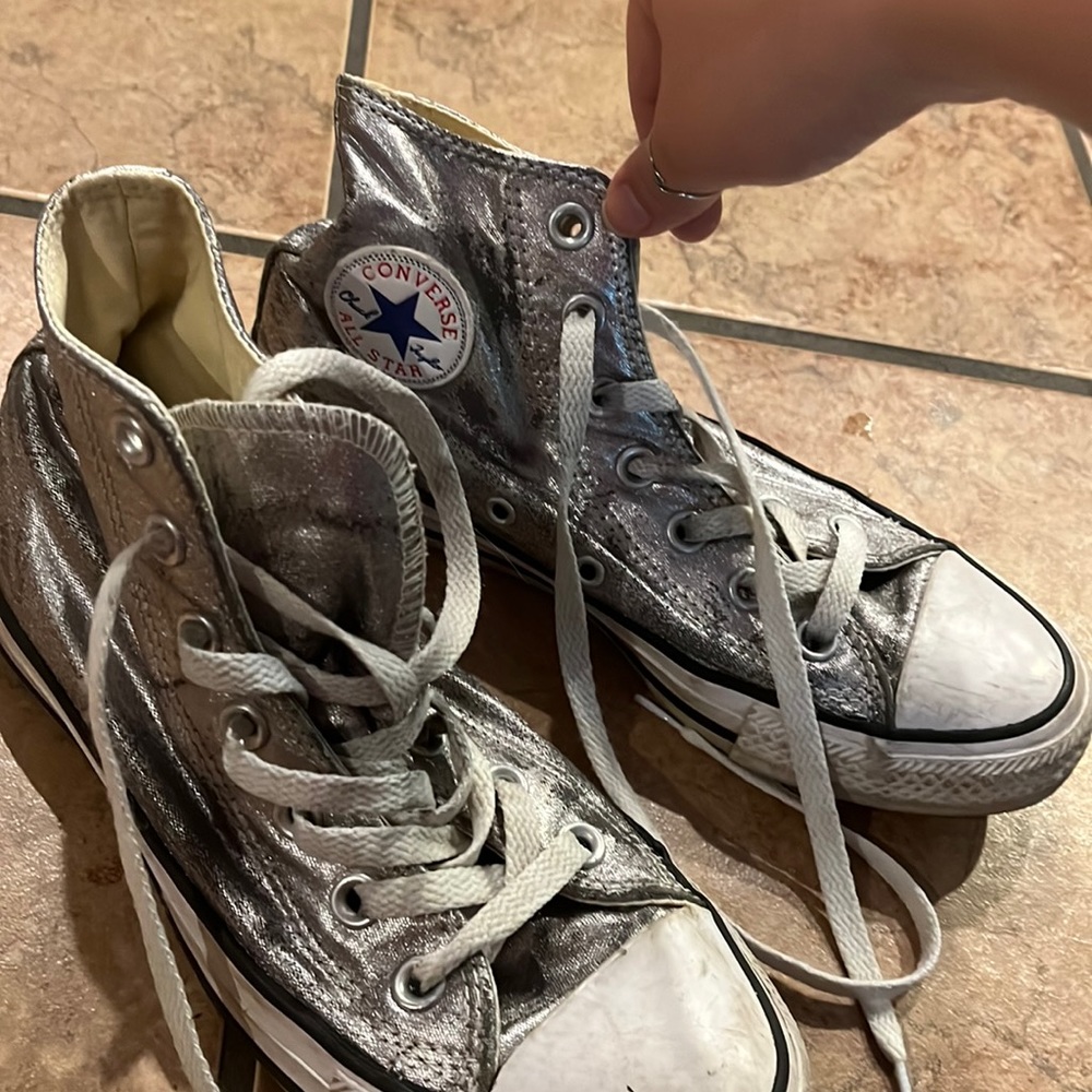 Silver converse